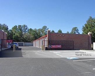 Photo 2 of iStorage - 6416 Peake Road, Macon, GA