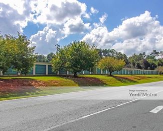 Photo 2 of iStorage - 4480 Riverside Drive, Macon, GA