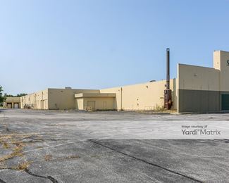 Photo 2 of South Bend Self Storage - 605 North Hickory Road, South Bend, IN