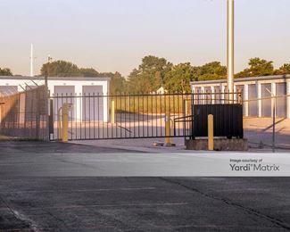 Photo 5 of Northwood Storage - 4610 Woodville Road, Northwood, OH