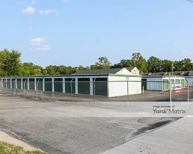 Storage Units for Rent available at 1320 North Belsay Road, Burton, MI 48509