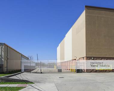 Storage Units for Rent available at 4320 Hessmer Avenue, Metairie, LA 70002