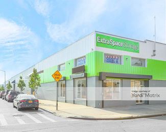 Photo 4 of Extra Space Storage - 1060 Wyckoff Avenue, Ridgewood, NY
