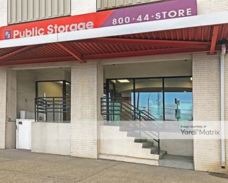 Photo 2 of Public Storage - 4920 Van Dam Street, Long Island City, NY