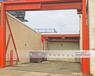 Photo 5 of Public Storage - 4920 Van Dam Street, Long Island City, NY