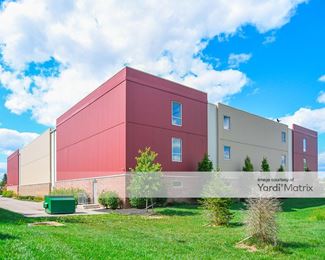 Photo 4 of Storage Rentals of America - 422 Village Park Drive, Powell, OH
