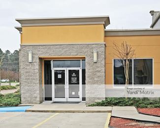 Photo 2 of Storage Center, The - 131 Howard Wilson Lane, Flowood, MS