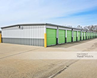Photo 3 of Extra Space Storage - 122 Yandell Road, Canton, MS