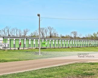 Photo 4 of Extra Space Storage - 122 Yandell Road, Canton, MS