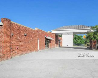 Photo 2 of StorageMax - 203 Johnston Place, Clinton, MS