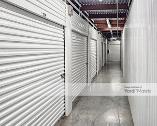 Photo 4 of Devon Self Storage - 5111 I-55 North, Jackson, MS