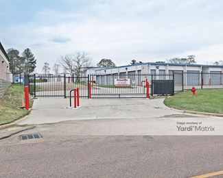 Photo 2 of StorageMax - 517 Springridge Road, Clinton, MS