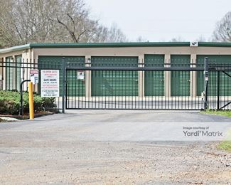 Photo 2 of Bear Creek Storage - 2633 South Liberty Street, Canton, MS
