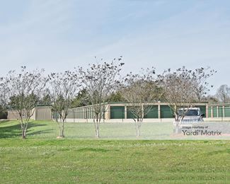 Photo 4 of Bear Creek Storage - 2633 South Liberty Street, Canton, MS