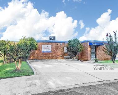 Storage Units for Rent available at 2141 Woodland Way, Jackson, MS 39209