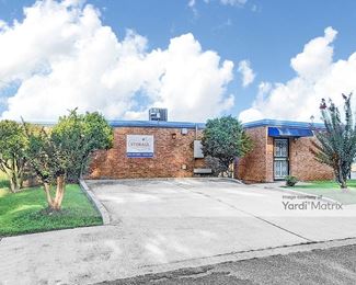 Photo 1 of American Premier Storage - 2141 Woodland Way, Jackson, MS