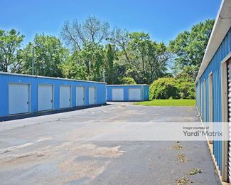 Photo 4 of 1st Choice Storage - 8990 Moffett Road, Semmes, AL