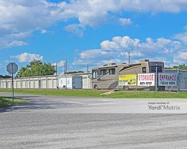 Storage Units for Rent available at 114 East Azalea Avenue, Foley, AL 36535