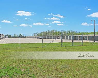 Storage Units for Rent available at 10870 County Road 64, Daphne, AL 36526
