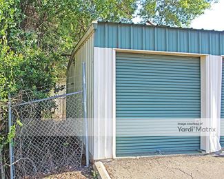 Photo 3 of Mr. P-s Storage - 5809 LaRue Steiner Road, Theodore, AL