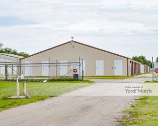 Photo 4 of Hill-s Mini Storage - 2030 West 1st Street, Newton, KS