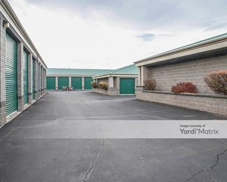 Photo 4 of Public Storage - 3925 SW 25th Place, Redmond, OR