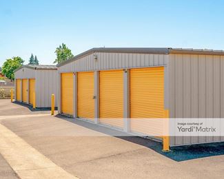 Photo 6 of BuxBear Storage - 633 Shelley Street, Springfield, OR