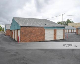 Photo 2 of Albany Self Stor - 263 SW Queen Avenue, Albany, OR