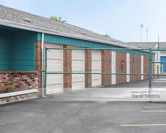 Photo 5 of Albany Self Stor - 263 SW Queen Avenue, Albany, OR