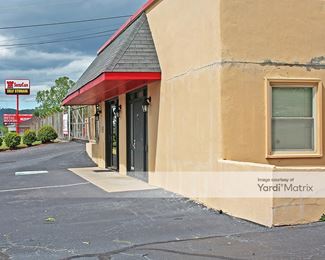 Photo 2 of Storage Rentals of America - 1412 Poinsett Hwy, Greenville, SC