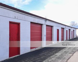 Photo 5 of M R Storage - 390 Crossfield Drive, Versailles, KY