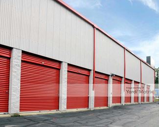 Photo 3 of iStorage - 869 Boston Turnpike, Shrewsbury, MA