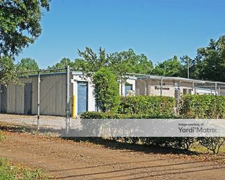 Photo 4 of University Self Storage - 8802 North Davis Hwy, Pensacola, FL