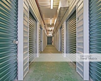 Photo 5 of iStorage - 6551 Mobile Hwy, Pensacola, FL