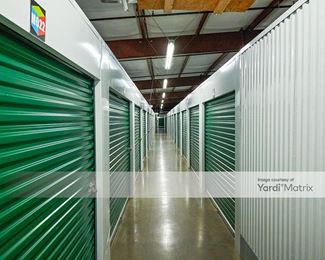 Photo 5 of Move It Storage - 5180 South Ferdon Blvd, Crestview, FL