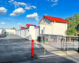 Photo 2 of Public Storage - 9546 Navarre Pkwy, Navarre, FL