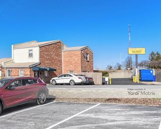 Photo 4 of Stor All - 2670 Palumbo Drive, Lexington, KY