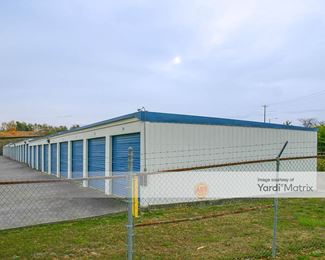 Photo 4 of Assured Storage - 511 Old Riceville Road, Athens, TN