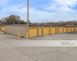 Photo 2 of Extra Space Storage - 4429 Highway 58, Chattanooga, TN