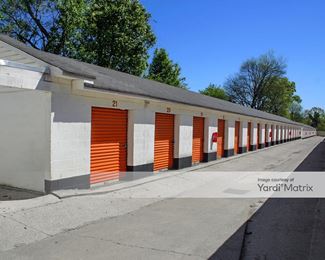 Photo 1 of FreeUp Storage - 762 Cross Street, Rossville, GA