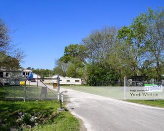 Photo 3 of FreeUp Storage - 762 Cross Street, Rossville, GA