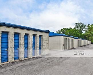 Photo 4 of Extra Space Storage - 3428 St Joe Center Road, Fort Wayne, IN