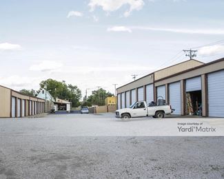Photo 3 of BTE Storage - 2206 Broadway, Fort Wayne, IN