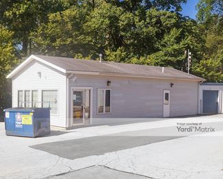 Photo 2 of Lock-It-Up Self Storage - 1046 South Byrne Road, Toledo, OH
