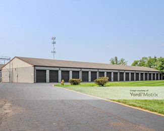Photo 2 of Storage Rentals of America - 3627 Secor Road, Toledo, OH