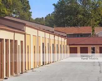 Photo 2 of Lock-It-Up Self Storage - 3032 Airport Hwy, Toledo, OH