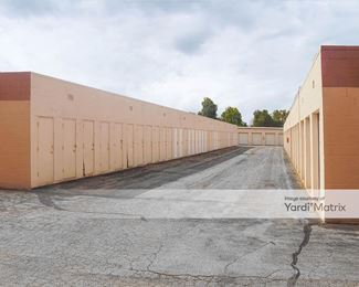 Photo 4 of Stop -n Lock Self Storage - 5544 Jackman Road, Toledo, OH
