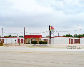Photo 4 of Bolton Self Storage - 7314 82nd Street, Lubbock, TX