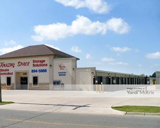 Photo 4 of Amazing Space Storage Solutions - 308 North Sherman Avenue, Levelland, TX