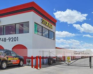 Photo 2 of Discount Self Storage - 9602 University Avenue, Lubbock, TX